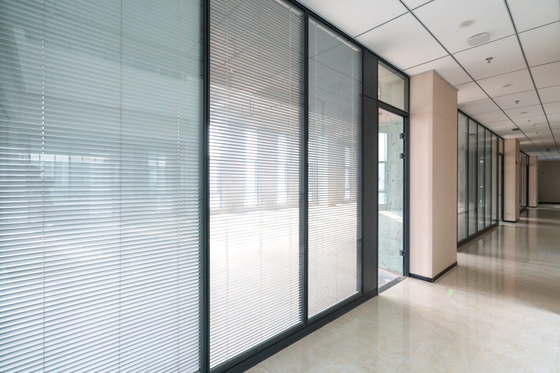 indoor-passageway-office-building Indoor Passageway Office building